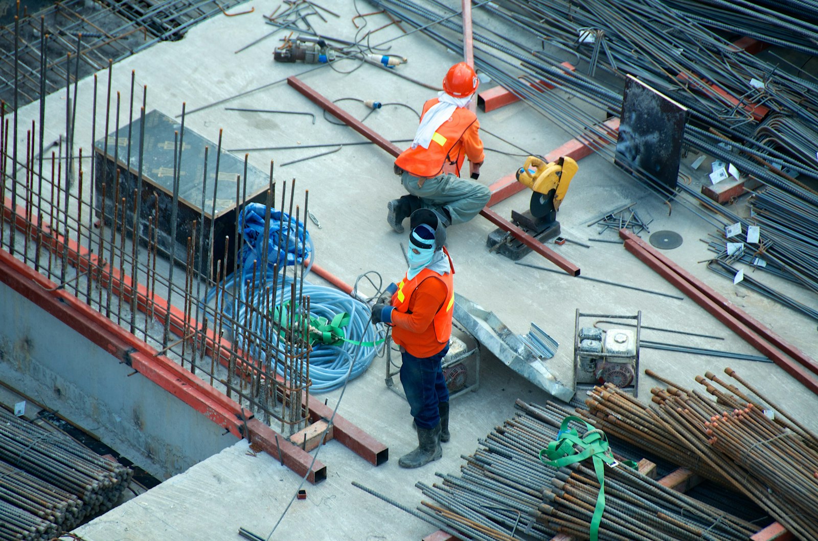 Profissionais em um projeto de construção